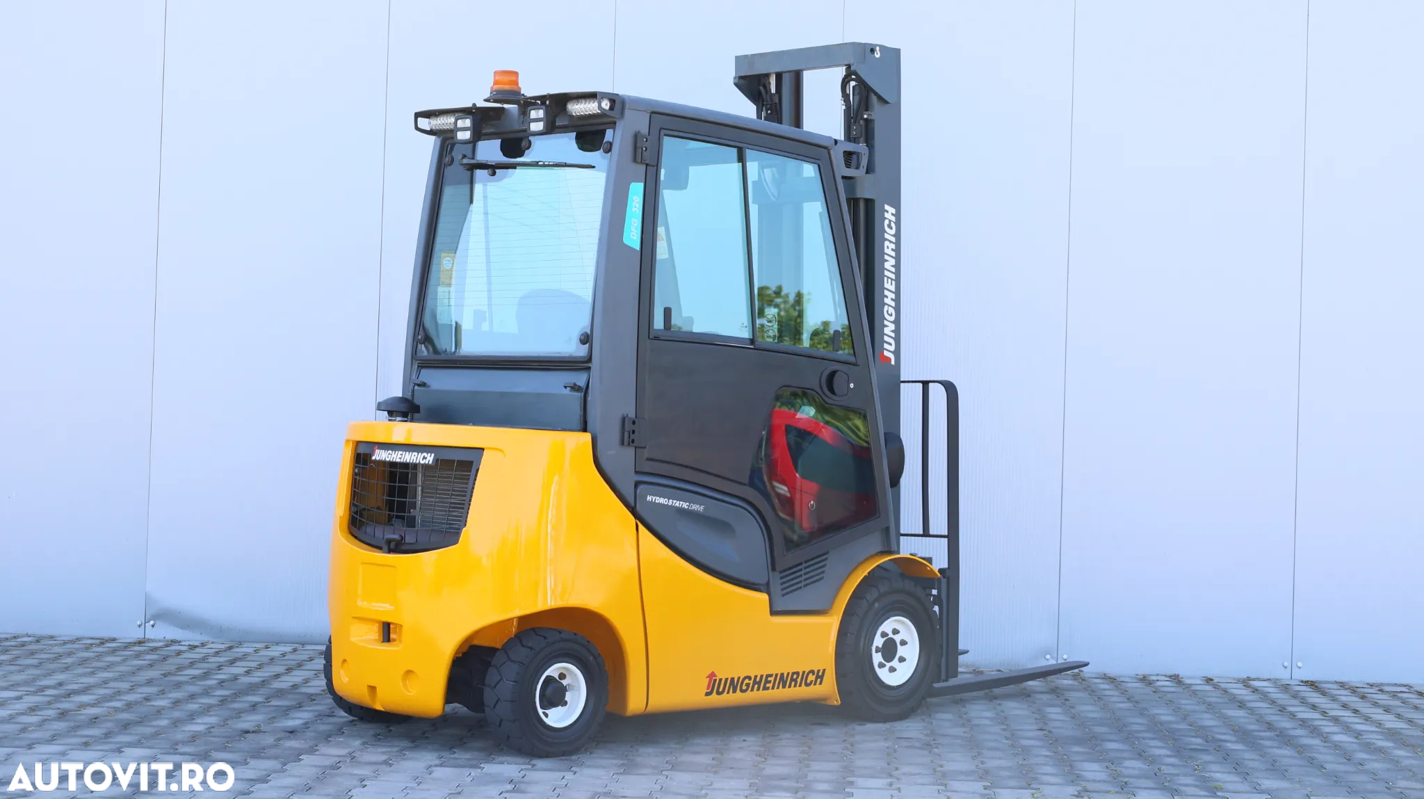 Jungheinrich DFG 320s - 3