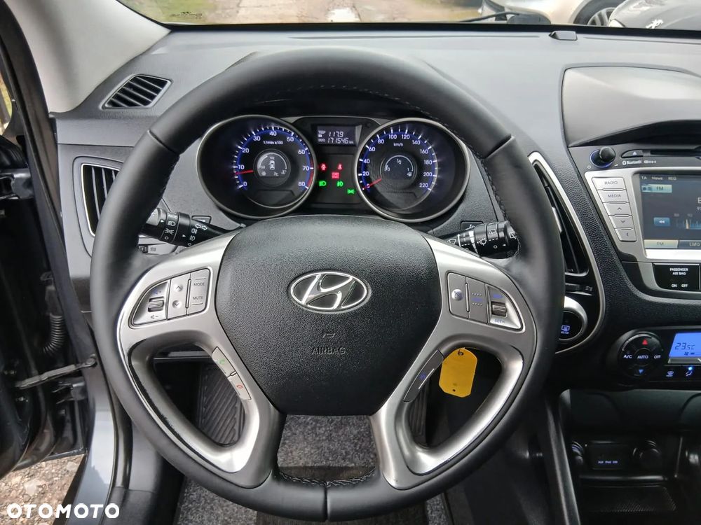 Hyundai ix35 2.0 2WD Comfort - 23
