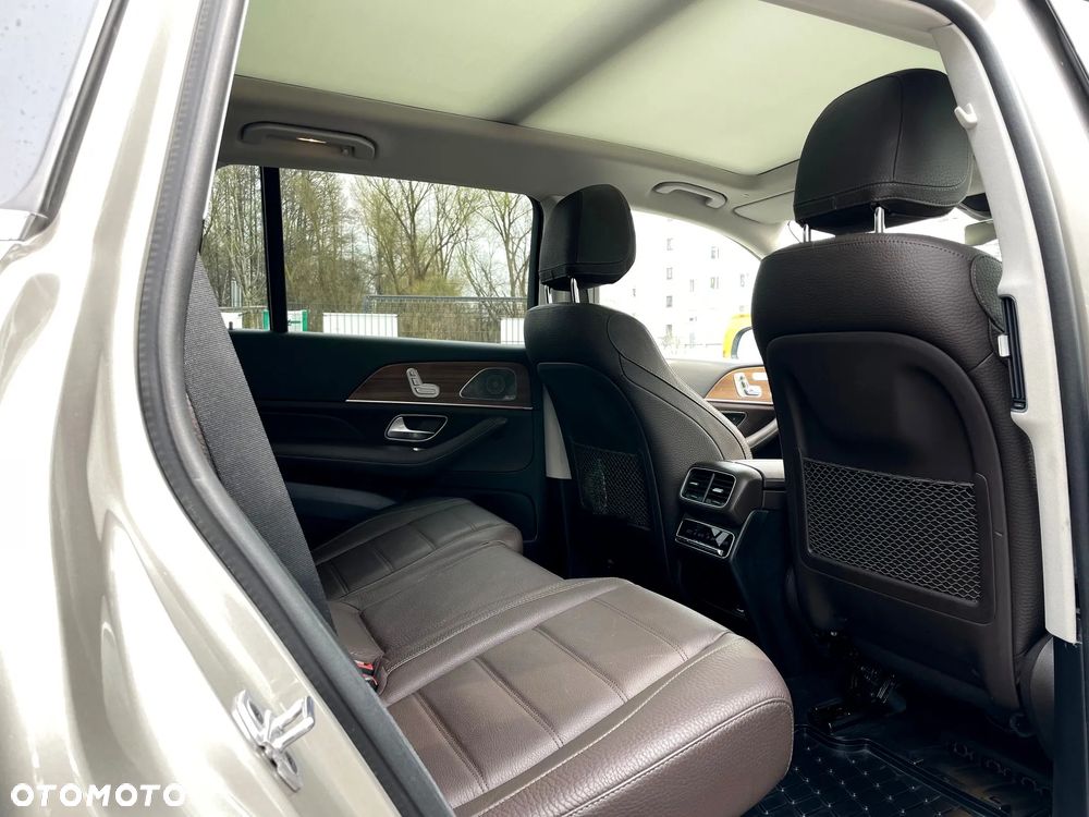 Mercedes-Benz GLS - 17