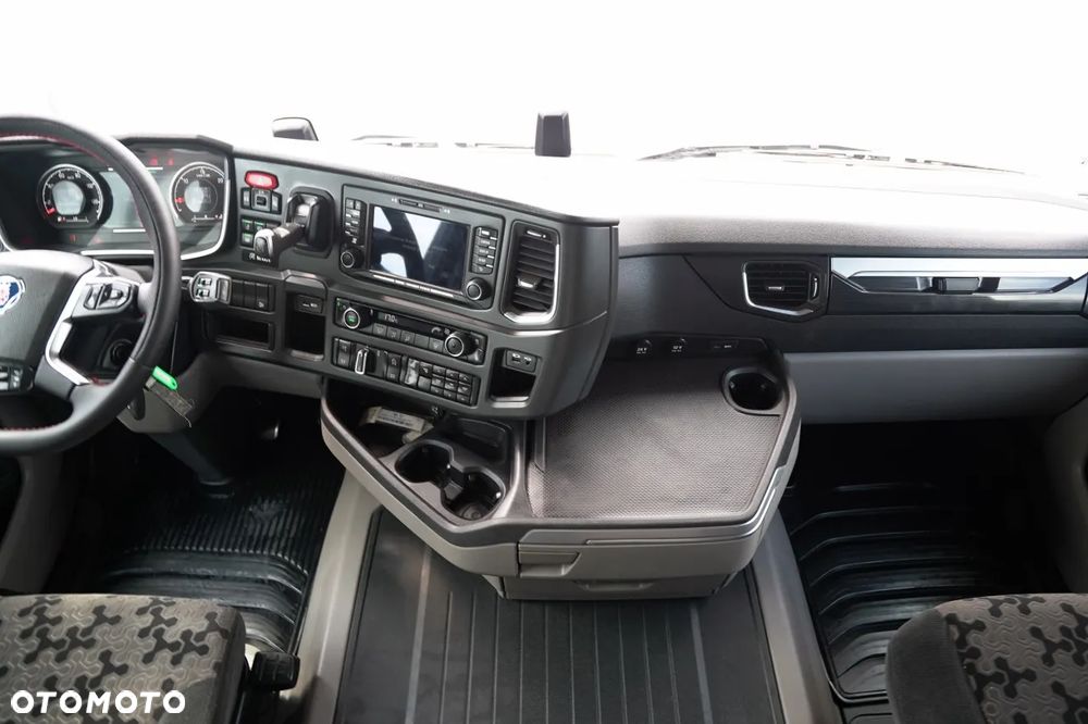 Scania R 410 / FIRANKA 9,5 M  / 6x2 / OŚ PODNOSZONA / WINDA DHOLLANDIA  / EURO 6 - 33