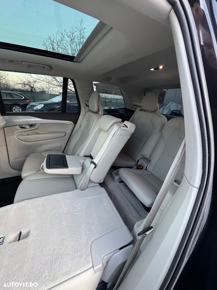 Volvo XC 90 - 23