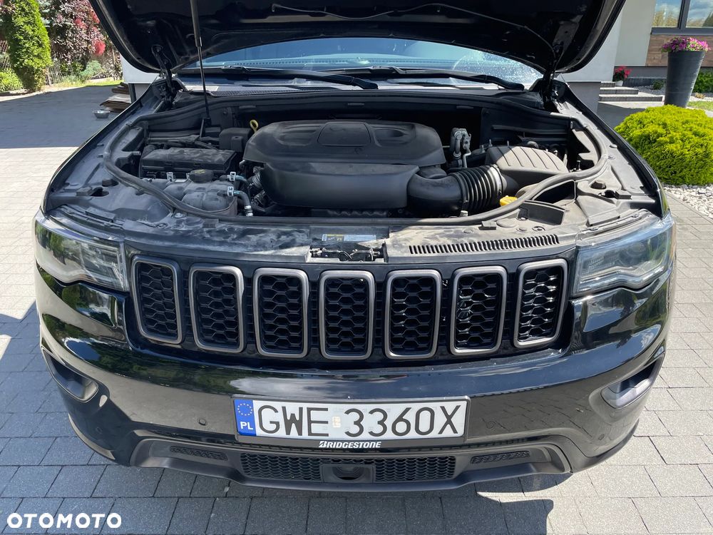 Jeep Grand Cherokee - 14