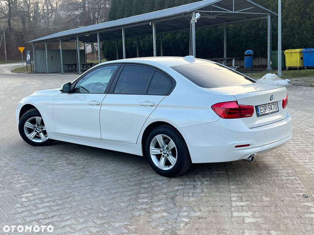 BMW Seria 3 318i - 20