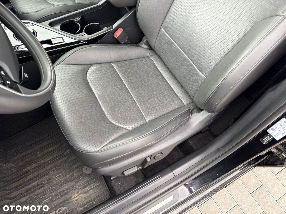 Kia Niro - 28