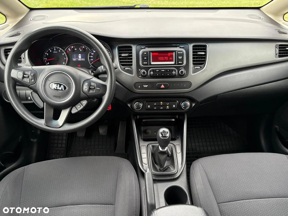 Kia Carens 1.6 GDI L - 11