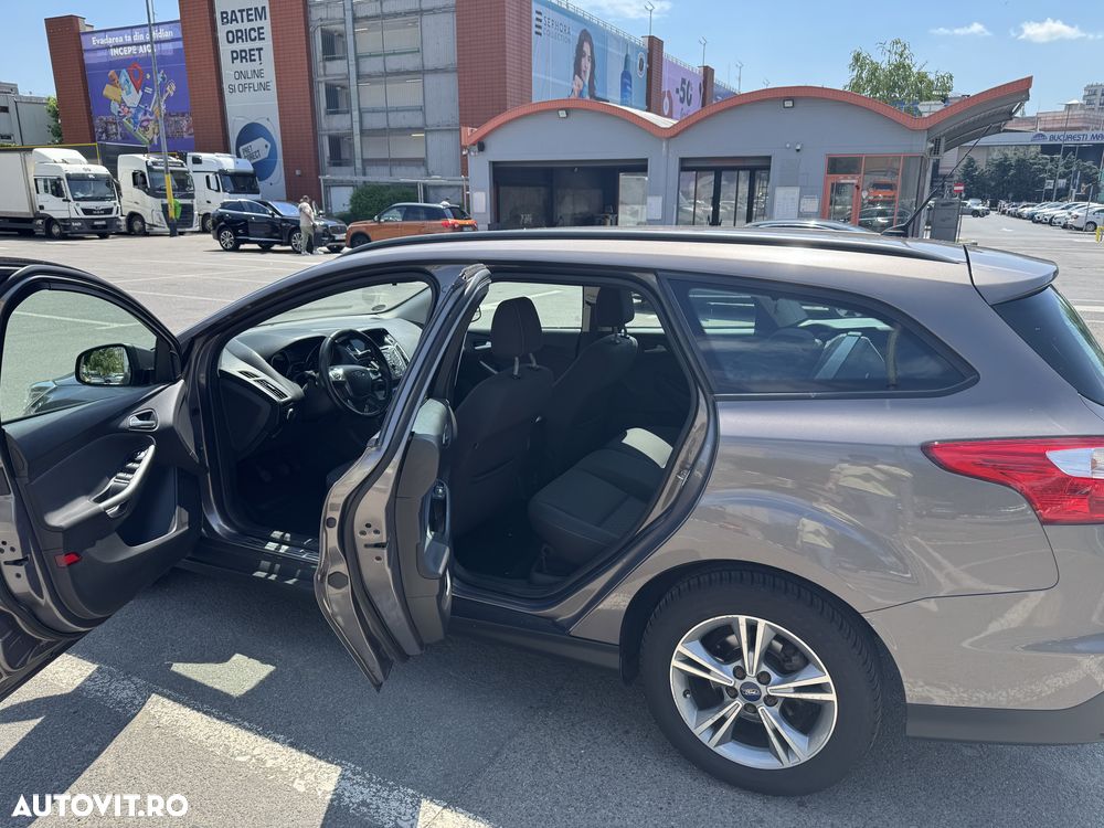 Ford Focus - 12