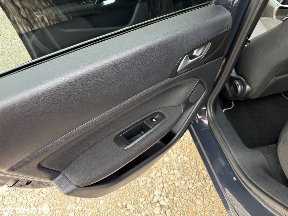 Peugeot 308 1.2 PureTech Active S&S - 22