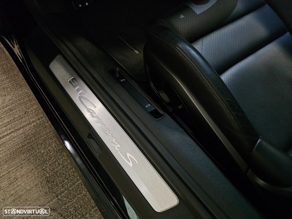 Porsche 911 (992) Carrera S PDK - 24