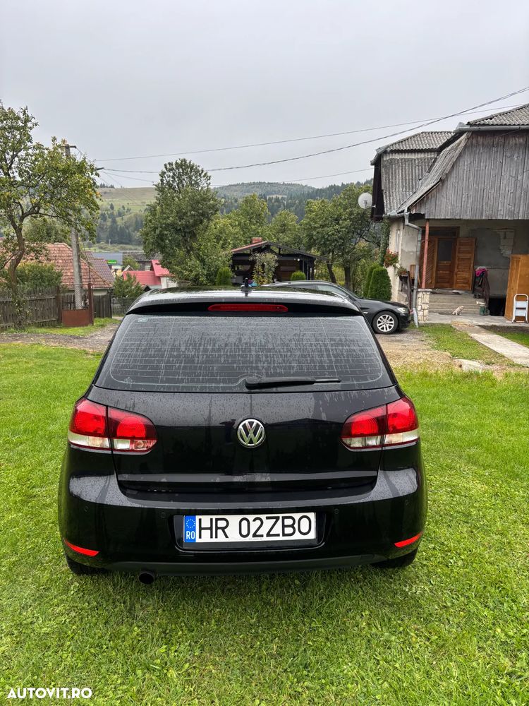 Volkswagen Golf 1.6 TDI BlueMotion Technology DPF Comfortline DSG - 4