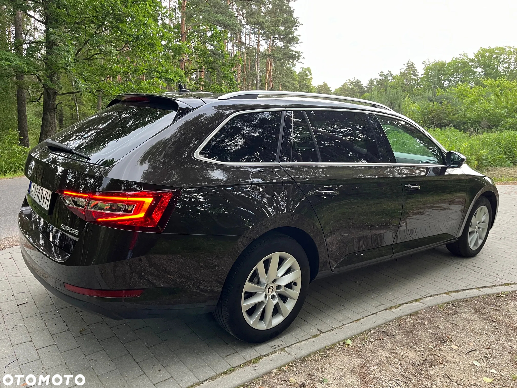 Skoda Superb 2.0 TDI Style - 20