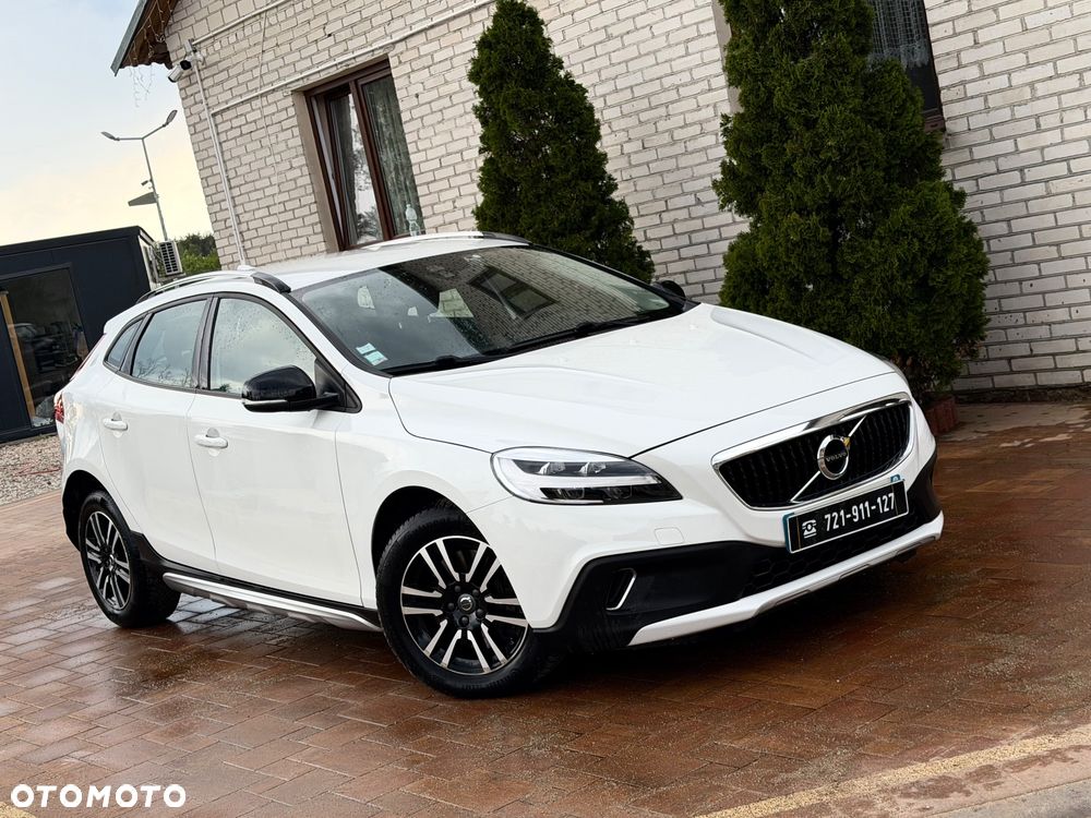 Volvo V40 Cross Country D2 Geartronic Momentum - 4