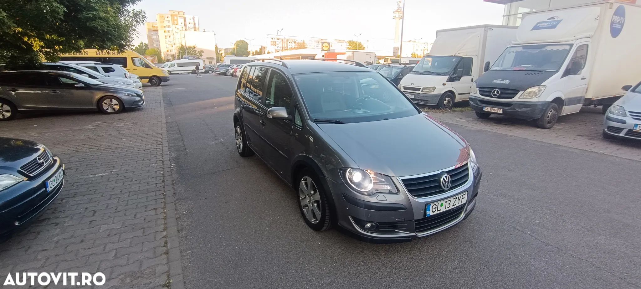 Volkswagen Touran CrossTouran2.0 TDI DPF - 1