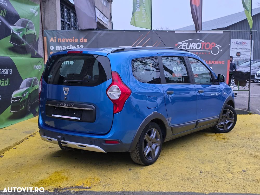 Dacia Lodgy dCi 110 Stepway Celebration - 6