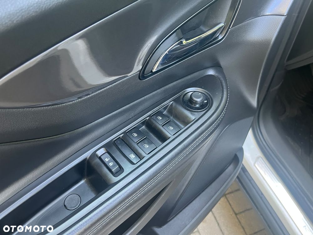 Buick Encore - 25
