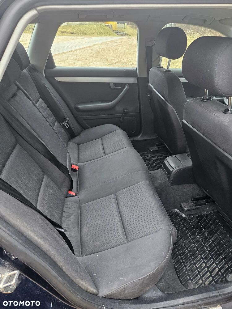 Audi A4 Avant 2.0 TDI DPF - 12