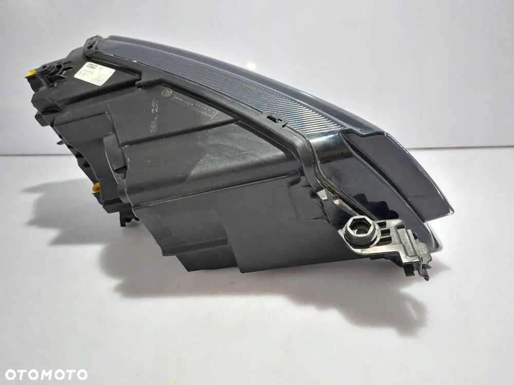 Skoda Karoq 2019 LEWA LAMPA PRZEDNIA REFLEKTOR EUROPA 57B941015A LED - 9