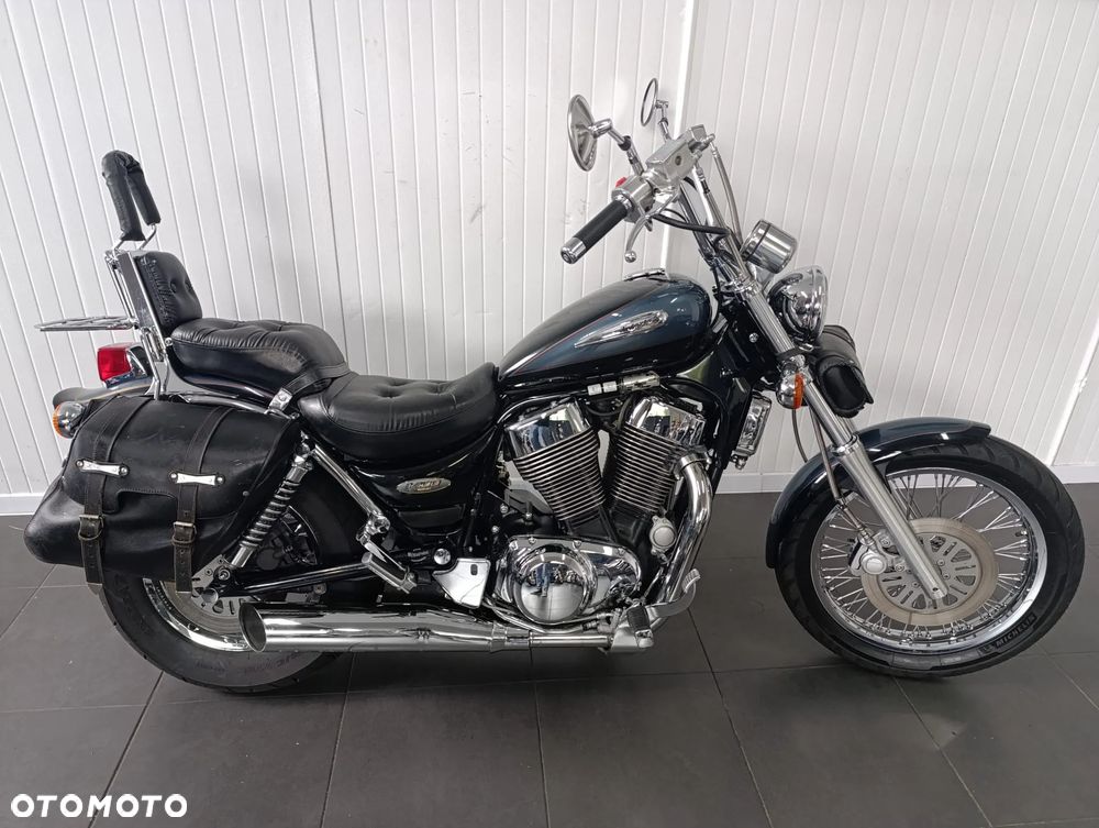 Suzuki Intruder - 2