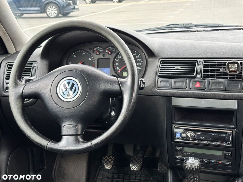 Volkswagen Golf 1.9 TDI Highline - 10