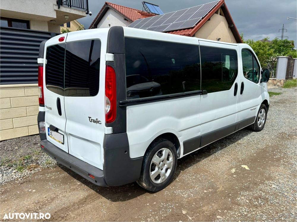 Renault Trafic Grand Passenger L2H1 Authentique - 10