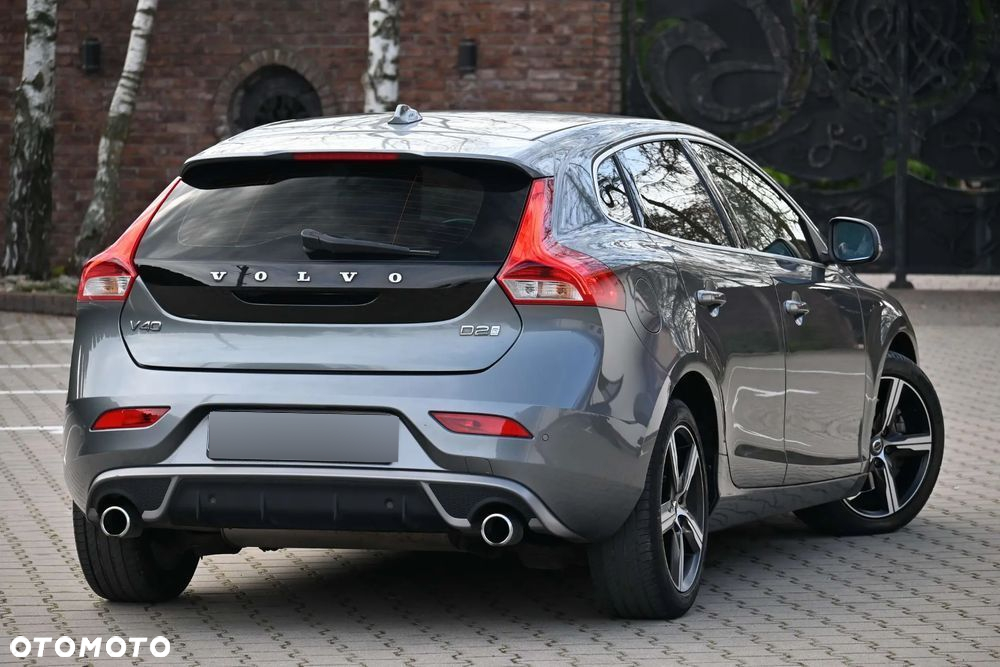 Volvo V40 D2 Geartronic RDesign - 15