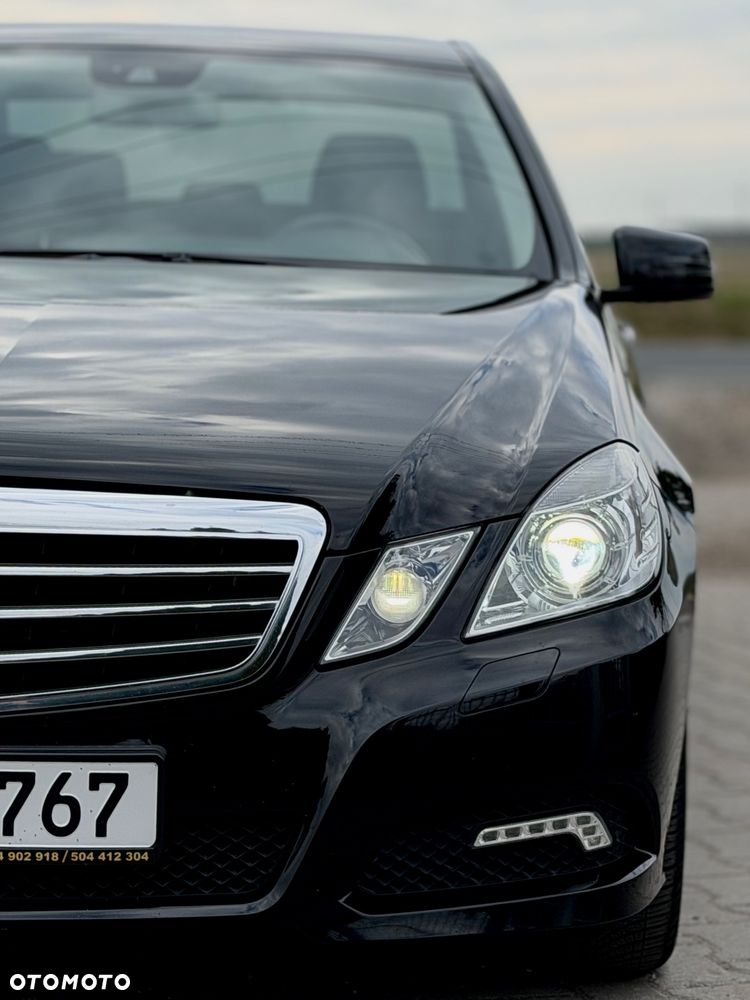 Mercedes-Benz Klasa E 250 CGI BlueEffICIENCY Avantgarde - 31