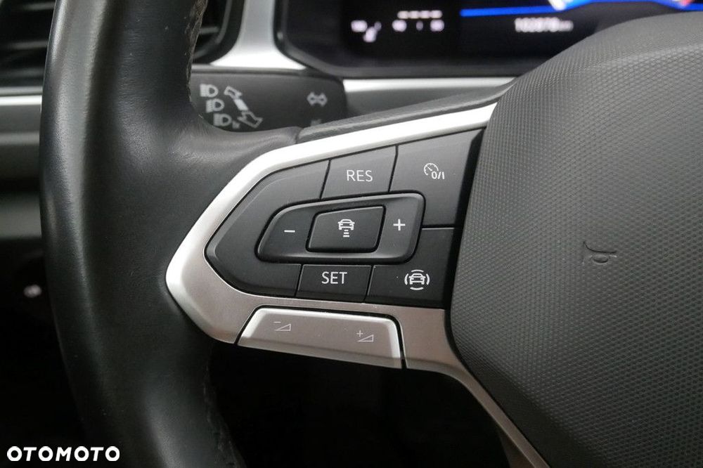 Volkswagen T-Roc 1.5 TSI Life - 21