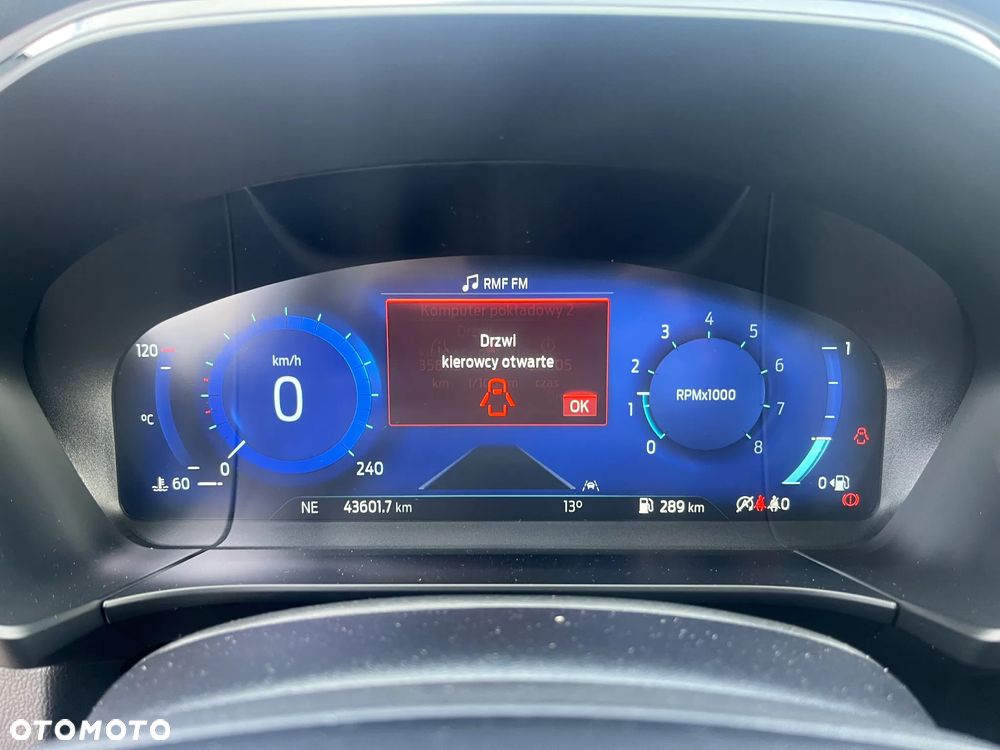 Ford Kuga 1.5 EcoBoost FWD ST-Line - 11