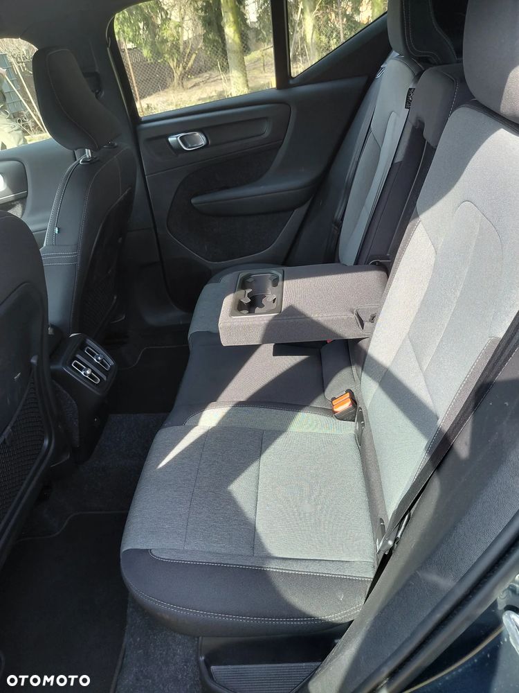 Volvo XC 40 T2 Essential - 12