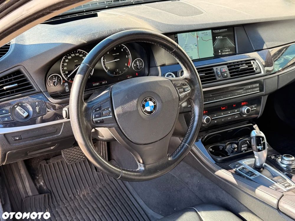BMW Seria 5 520d - 8