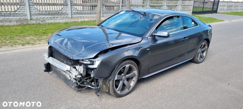 Audi A5 Coupé 2.0 TDI DPF (clean diesel) quattro S tronic - 5