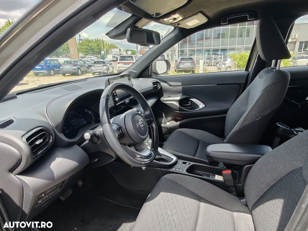 Toyota Yaris Cross - 8
