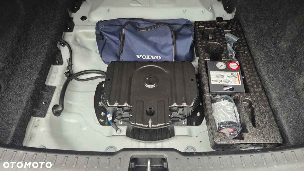 Volvo S60 B4 B R-Design - 33