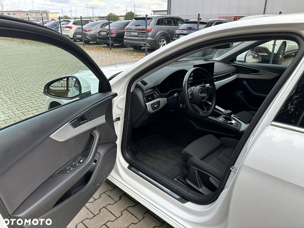 Audi A4 Limousine 35 TFSI mHEV Advanced S tronic - 11