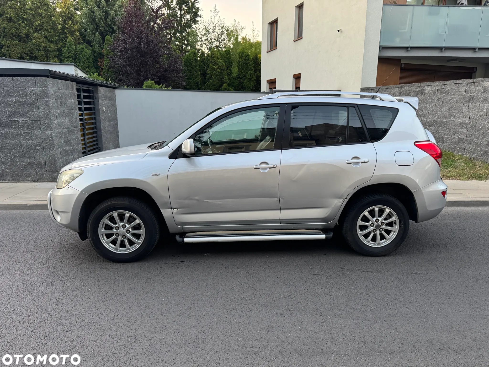 Toyota RAV4 2.0 VVT-i Sol - 8