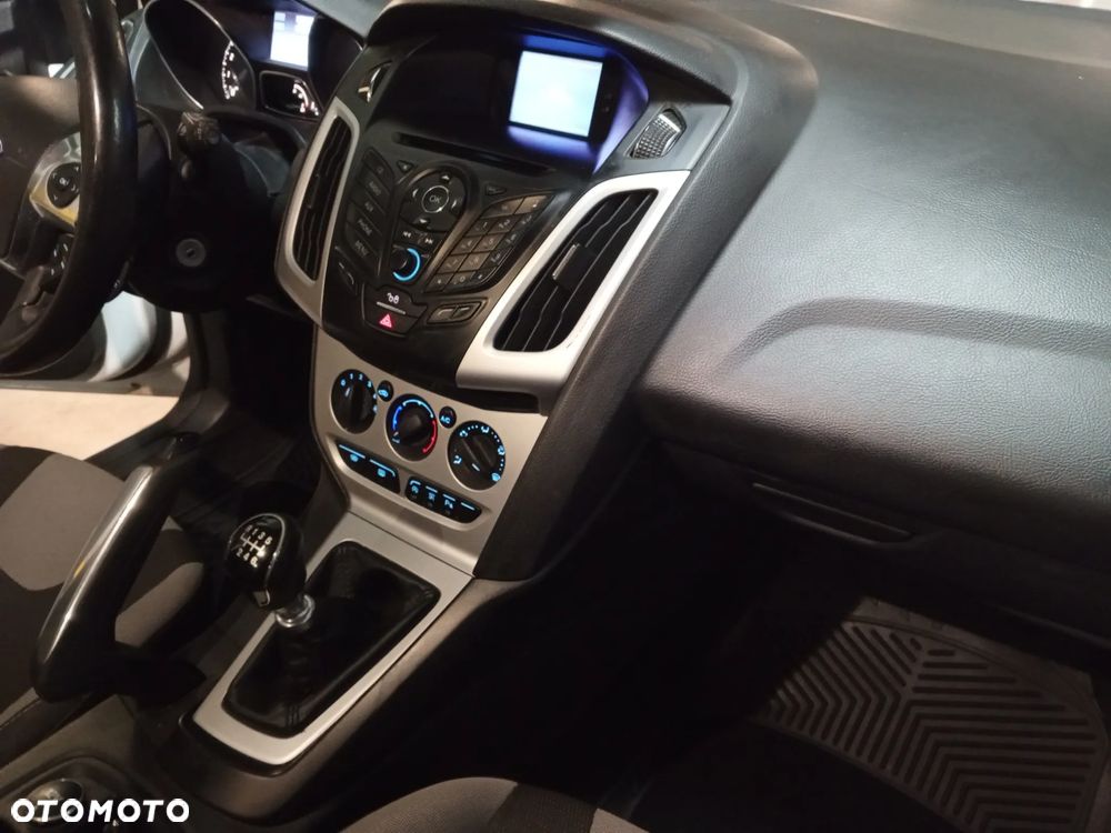 Ford Focus - 12