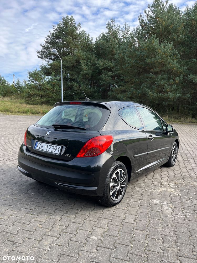 Peugeot 207 - 6