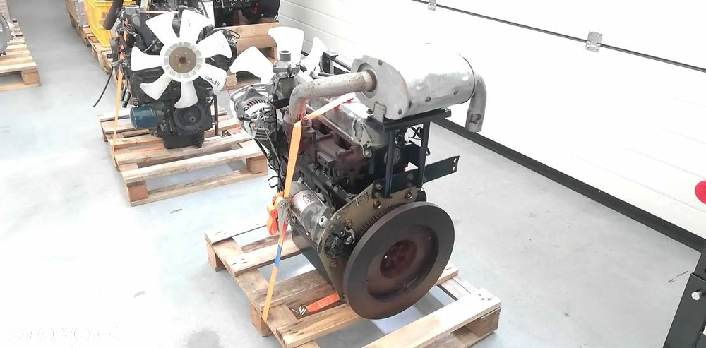 SILNIK ISEKI E4CG 35.1 kW 11 788 zł netto - 5