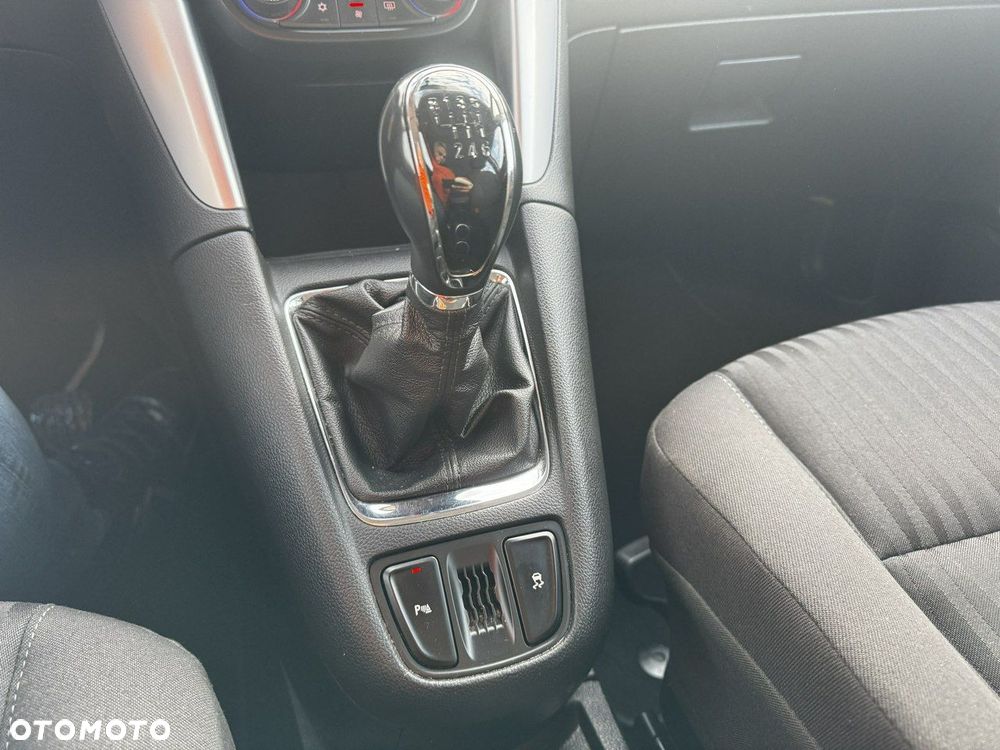 Opel Zafira 1.4 Turbo Business Edition - 30