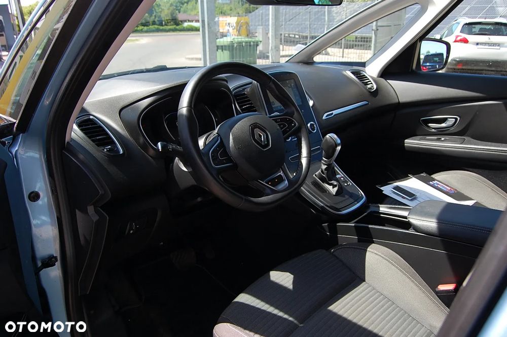 Renault Grand Scenic - 9