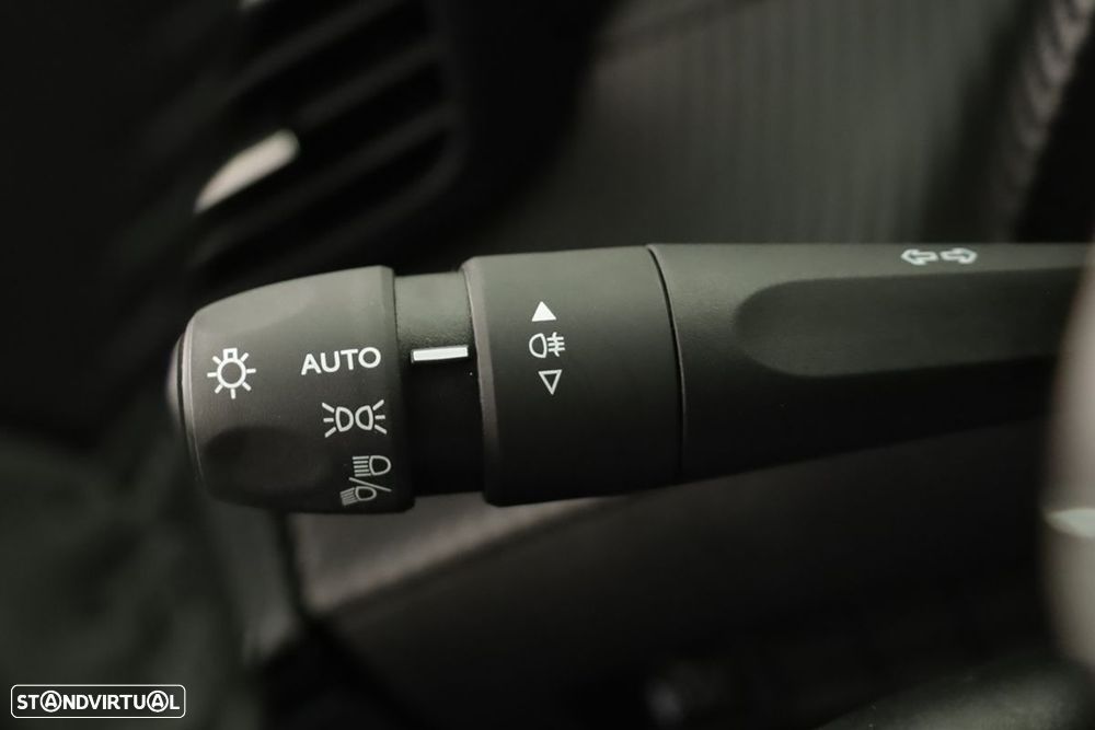 Peugeot e-208 50 kWh Style - 17