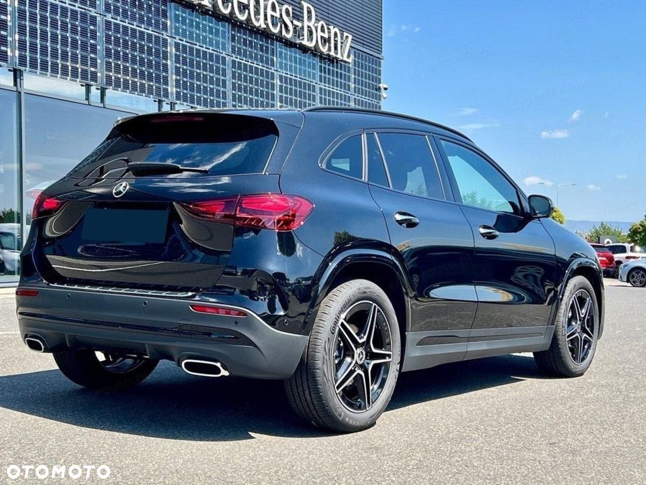 Mercedes-Benz GLA 200 mHEV AMG Line 7G-DCT - 4
