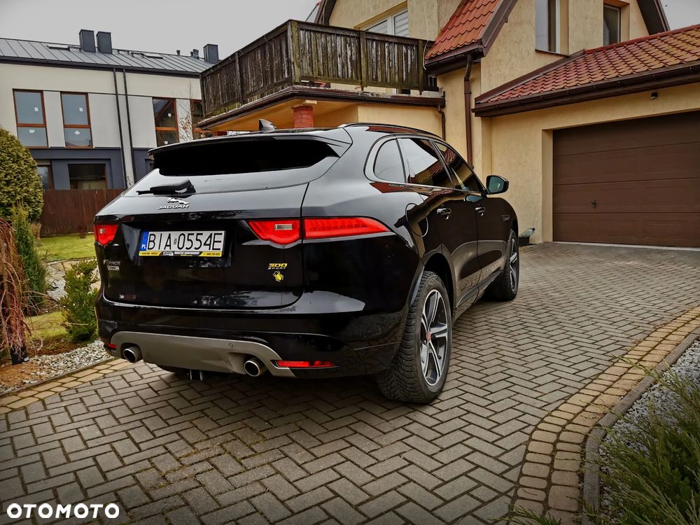 Jaguar F-Pace - 4