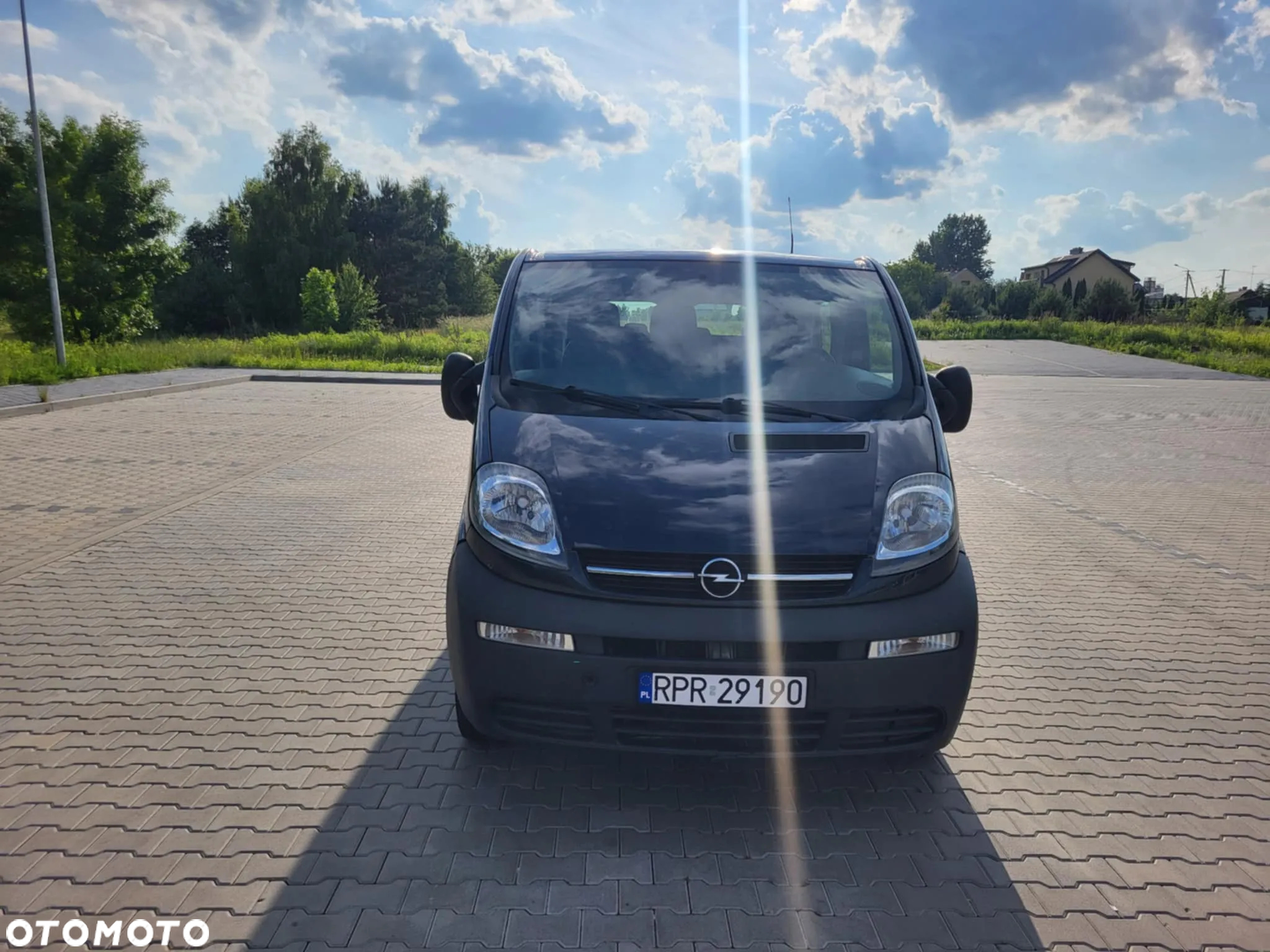 Opel Vivaro - 9