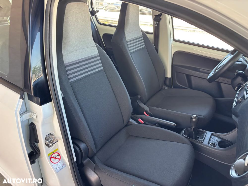 Volkswagen up! - 26