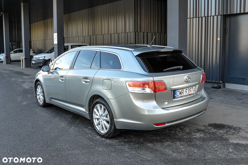 Toyota Avensis - 3
