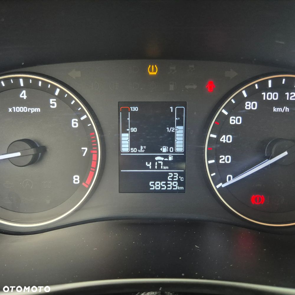 Hyundai i20 blue 1.2 Classic - 13