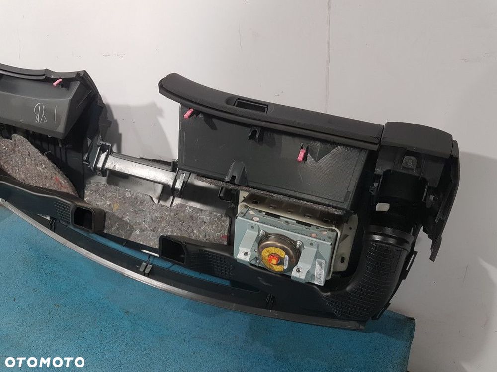 TOYOTA YARIS II DESKA ROZDZIELCZA - 7