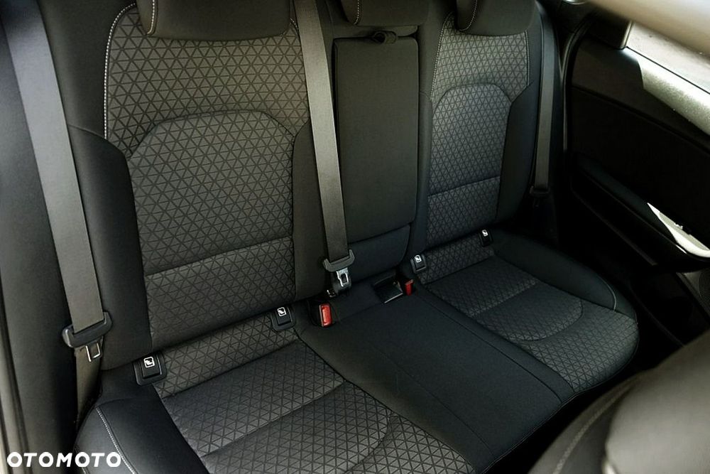 Kia Ceed - 22