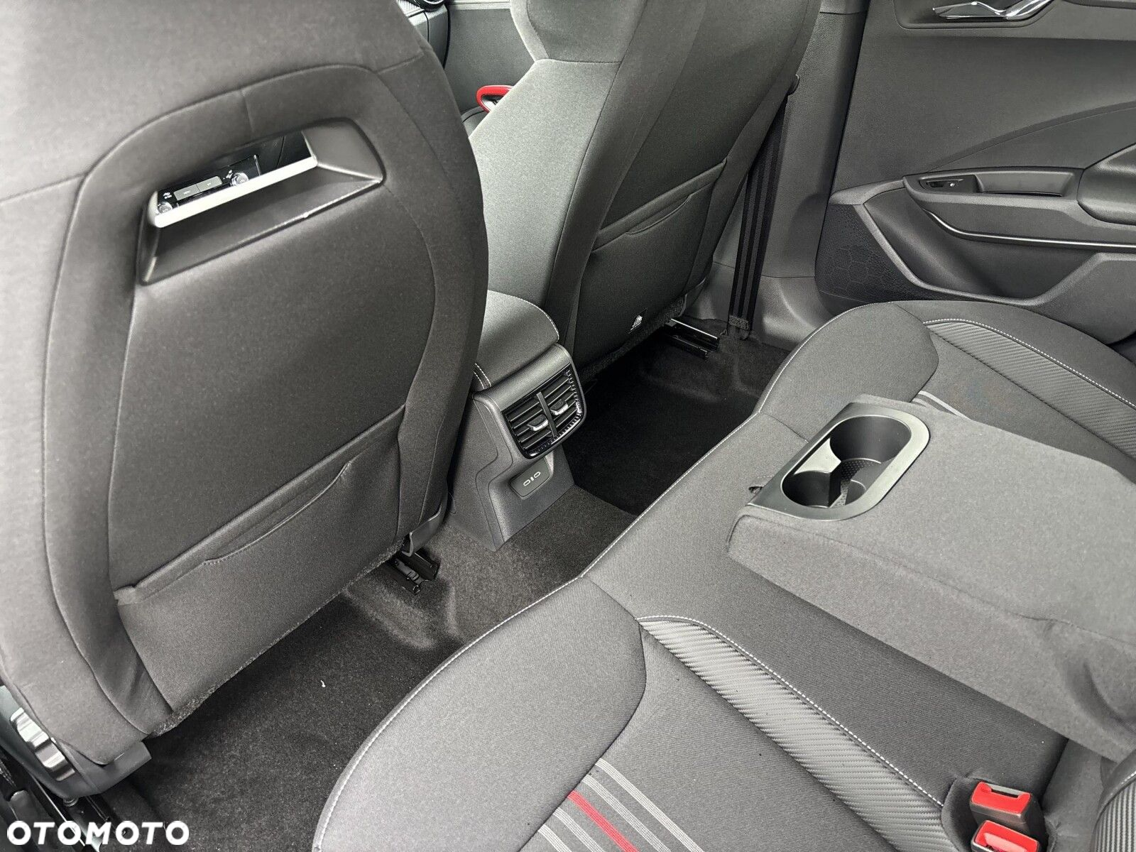 Skoda Fabia 1.5 TSI Monte Carlo DSG - 29