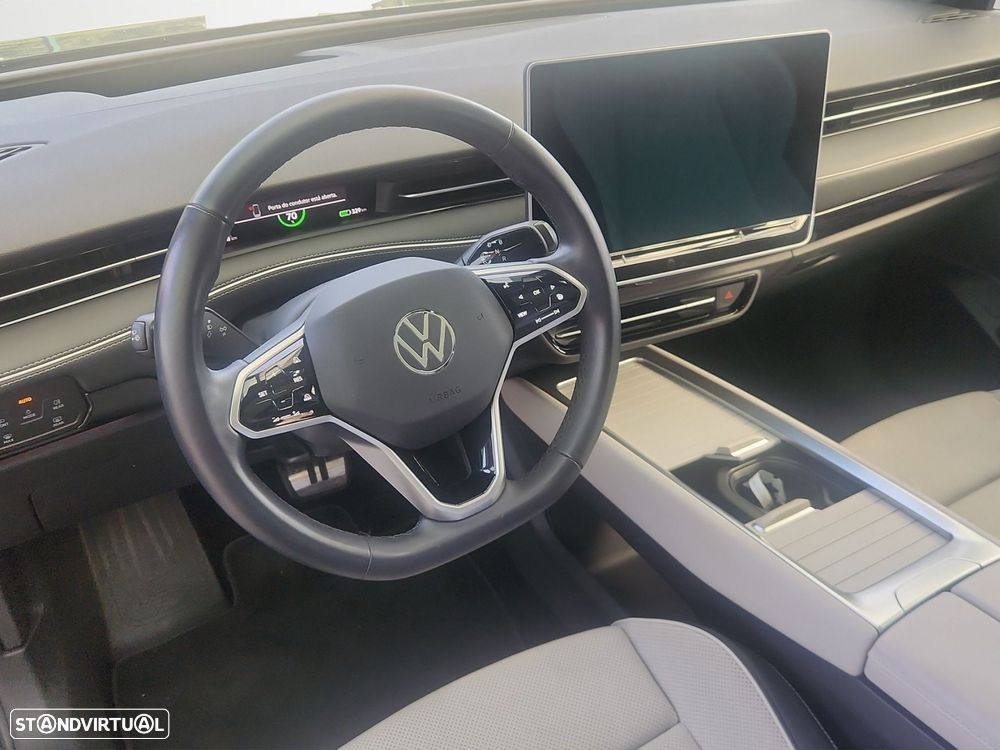 VW ID.7 Tourer 77 kWh Pro 1st - 17